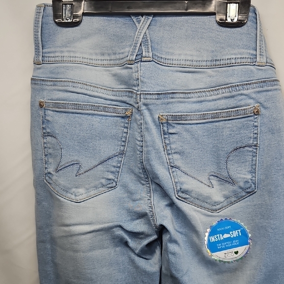 Wallflower Light Blue High Rise Women's Jeans - Picture 5 of 10